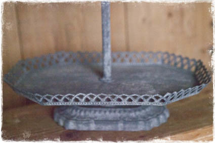 brocante etagere ijzer grijs 2-laags 8-hoekig - janenjuup