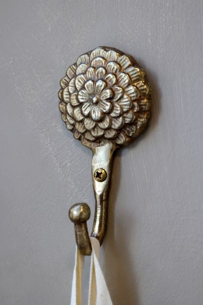 antiek messing wandhaak bloem 11,5cm