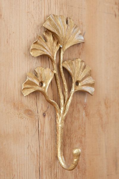 wandhaak antiek gouden gingko bladeren