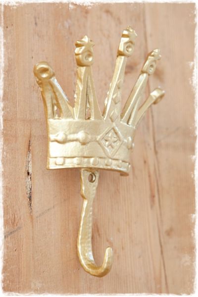 grote wandhaak gouden kroon 18cm