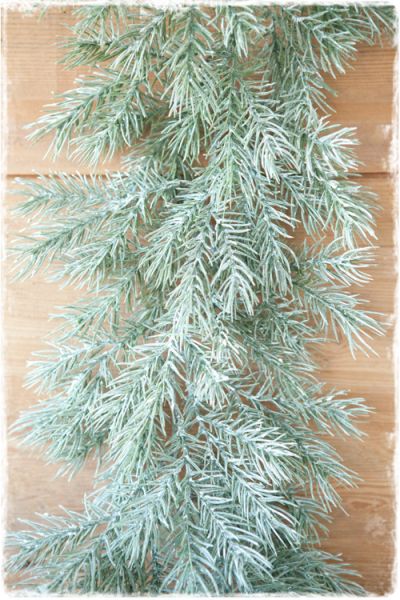 volle guirlande van kunst kerstgroen (nobilis) met white wash laag