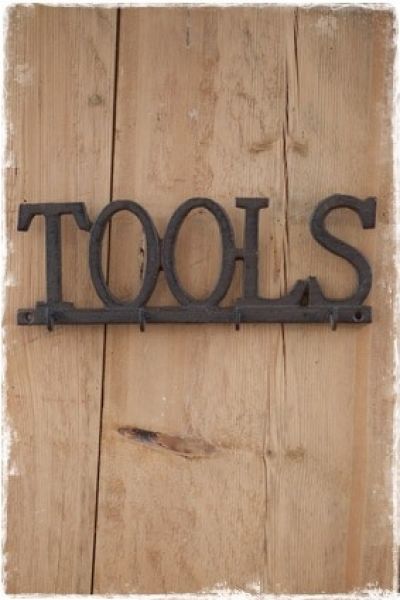 kapstok-tools-gereedschap-schuur-tuin