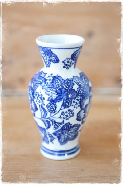 Porseleinen bloemenvaasje - blauw wit (15x9cm)