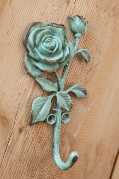 wandhaak mintgroen rozen tak