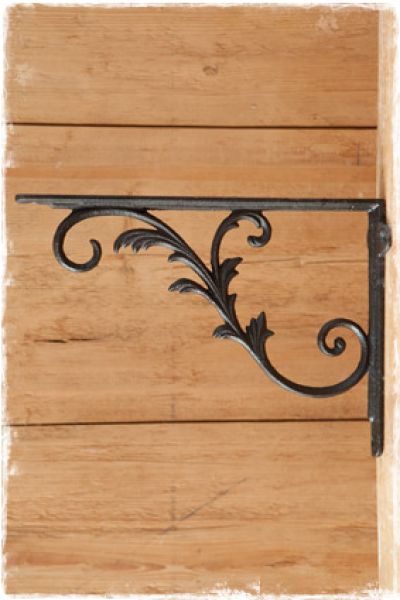 plankdrager zwart gietijzer krul en blad 27x19,5cm