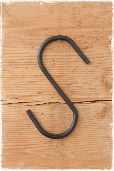s-haak zwart 12cm x 6cm