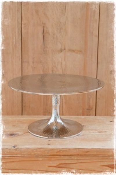 taartplateau-zilverkleurig-25-cm-zonder-opstaande-rand-bruidstaart-sweet-table