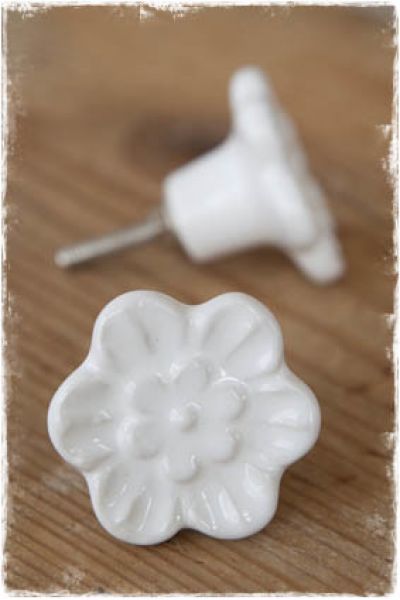 witte bloem ladeknopjes deurknopjes keramiek porselein - janenjuup
