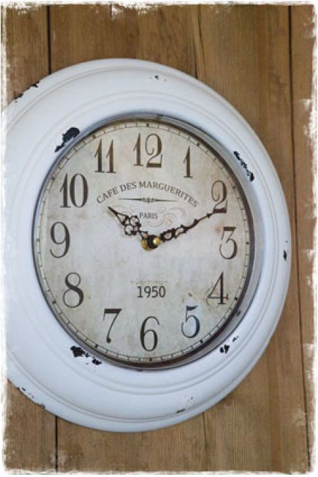 Destructief voorzichtig huilen grote witte brocante wandklok | Jan&Juup